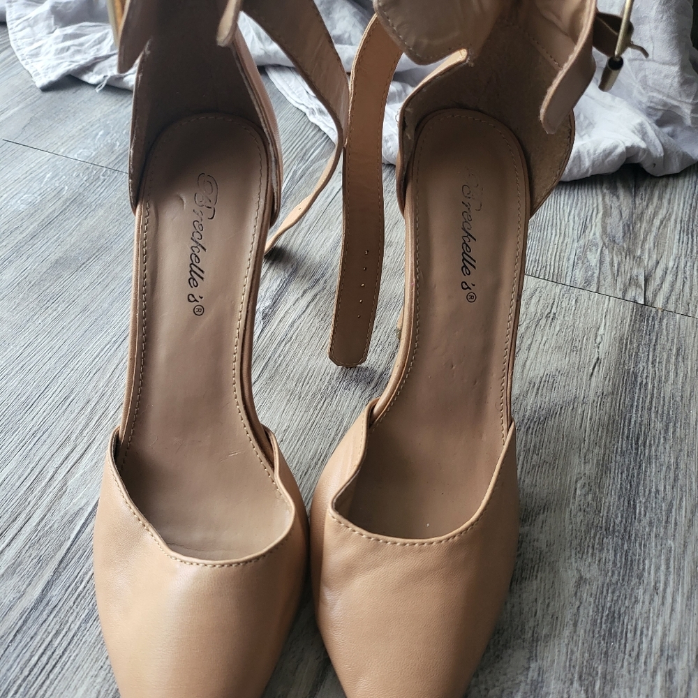 Shoes - Picture 2 of 3